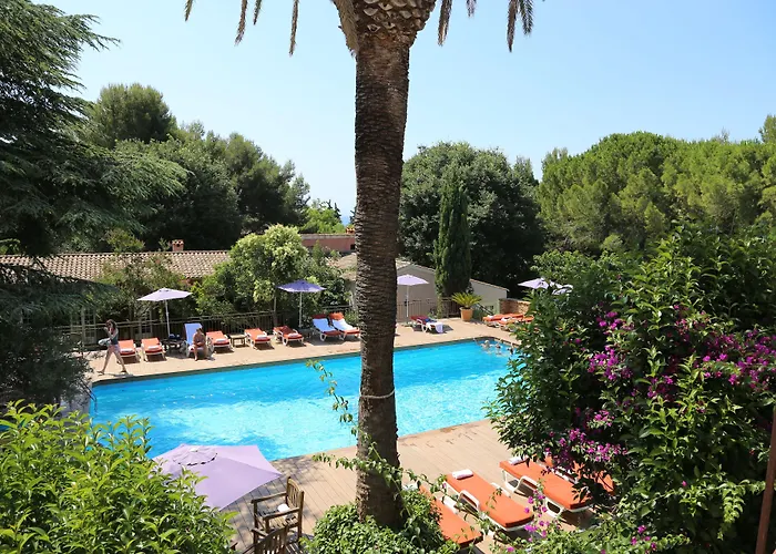 Les Jardins De Cassis - Parking Gratuit & Piscine Chauffee Hotel